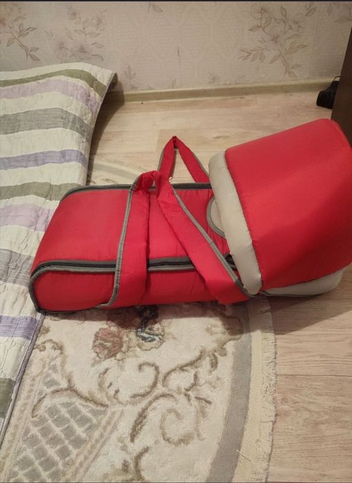 Продаю переноску нормально состояние