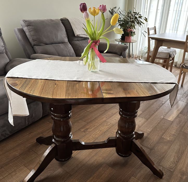 Дървена маса- чам