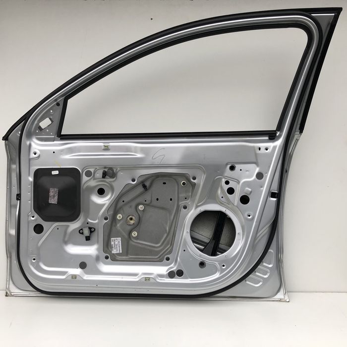 Usa dr fata Skoda Superb 2 cod culoare LA7W