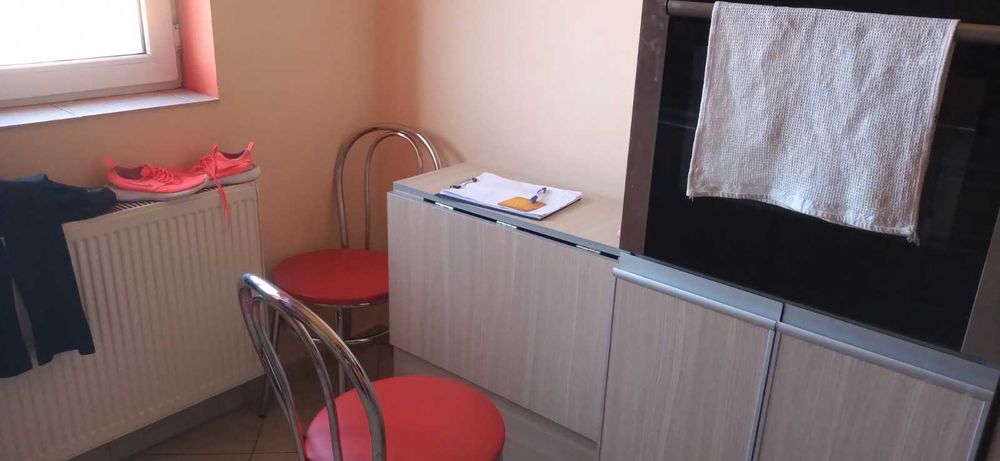Dau in Chirie aparatament 2 camere zona Confectii Arad linga U.V.G. cu curte interioara si Lift