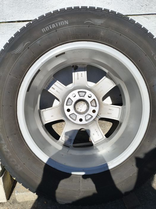 Vând Jante  Audi Q7 cu anvelope de iarna noi noi