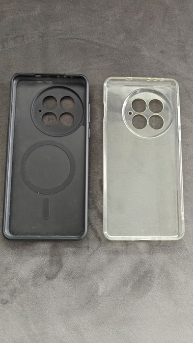 Vând husă OnePlus 13