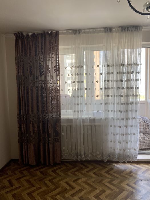 Шторы, тюли , срочно продам