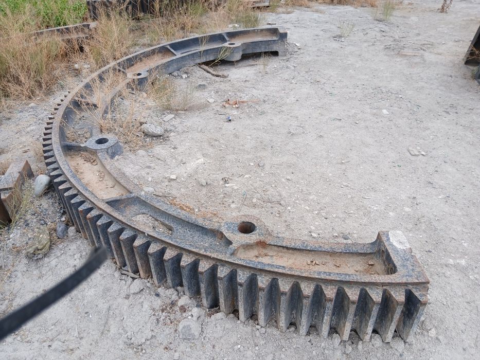 Венец хар хил турдаги бандажлар бор