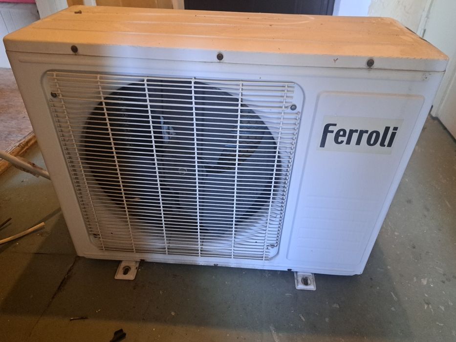 Aer conditionat Ferolli
