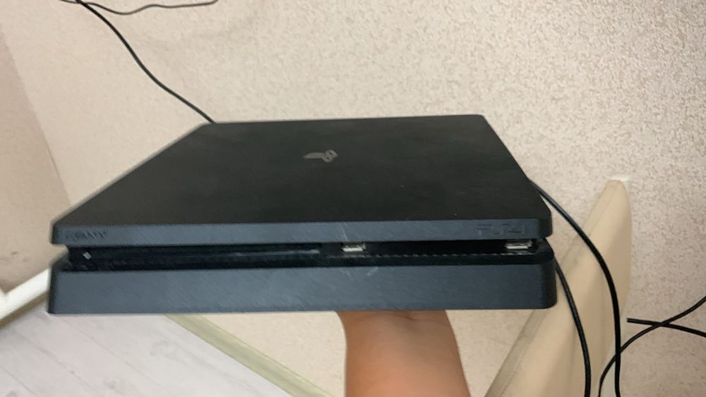 PlayStation 4 slim