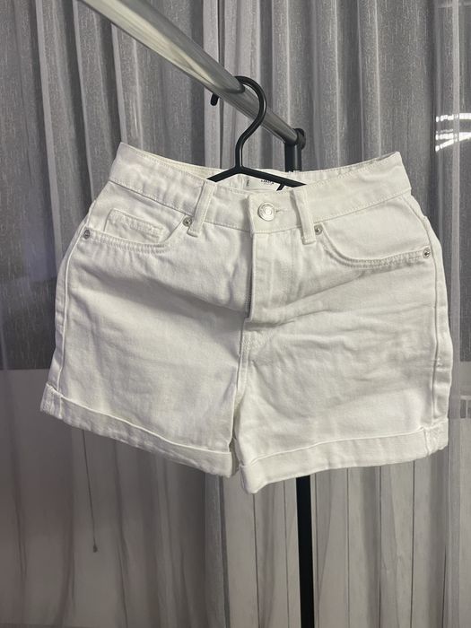 Къси дънкови панталони