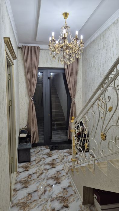 2 этажный участок 4 комнаты 2 сан узла