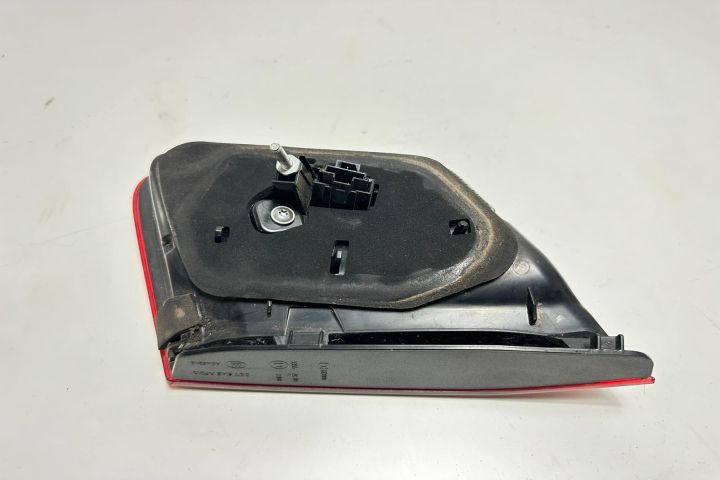 Stop stanga haion 613991l Mercedes-Benz E-Class W212 (facelift)