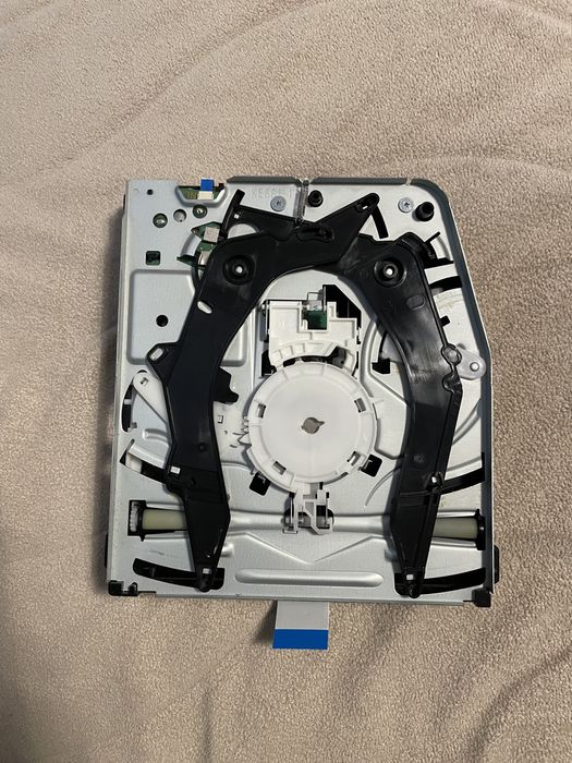 Оптично устройство PS 4 Pro