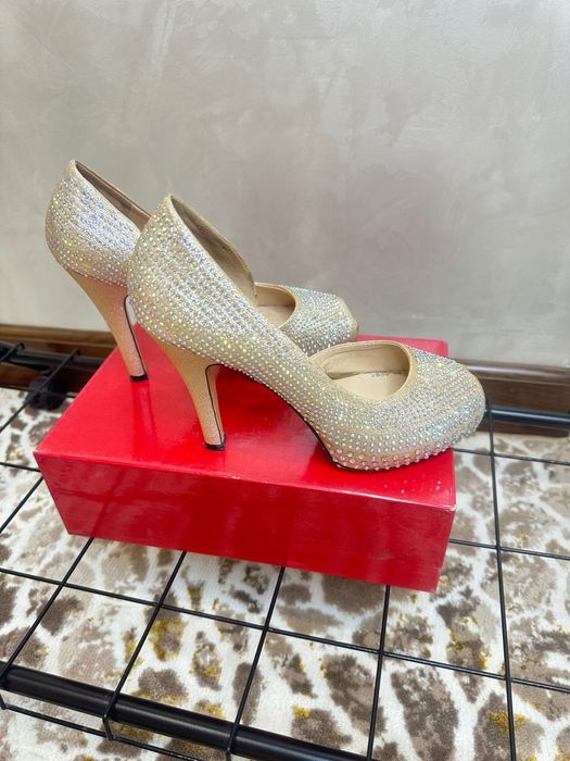 Женские туфли вечерние 38