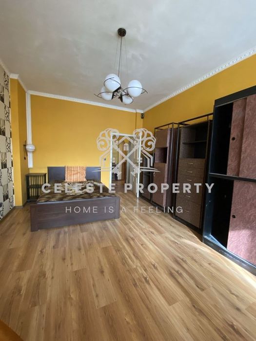 Дава се под наем Тристаен апартамент в София, Център - 134 кв.м за 837.42 € - Снимка #9