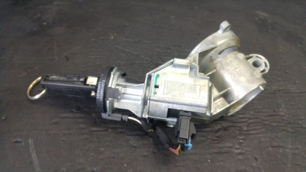 Contact cu cheie opel corsa d s07 56155e