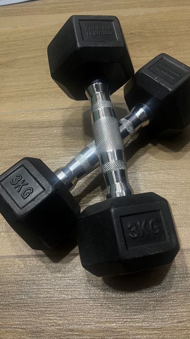 Гантели по  3 кг