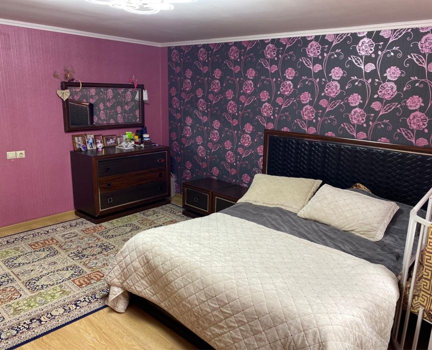 Продам спальный гарнитур в комплекте!