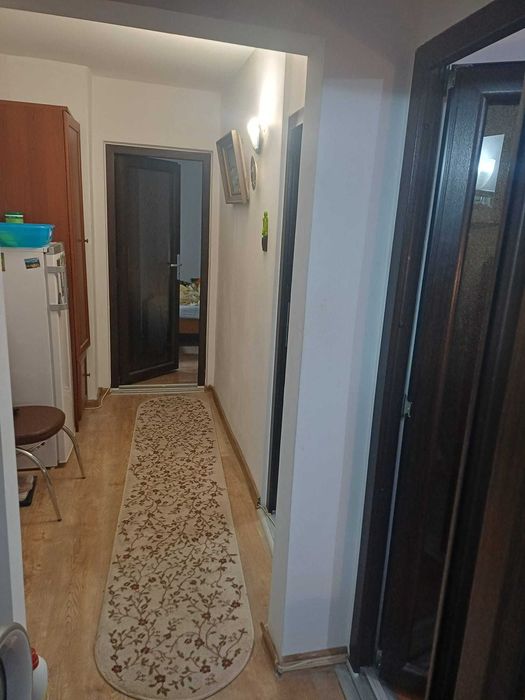 Vând apartament Roman, Neamț 4 camere