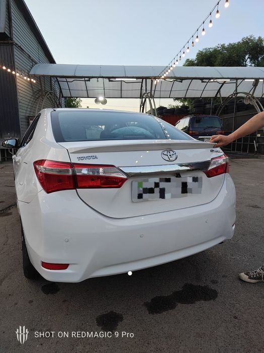 Спойлер Toyota Corolla 180