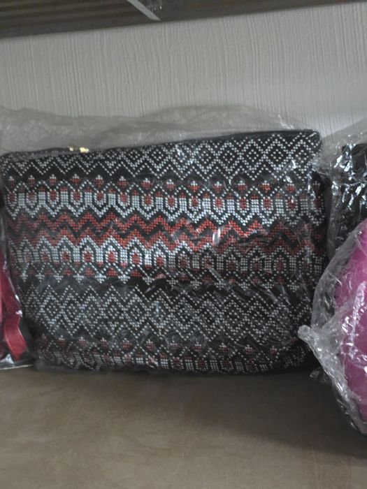 Нови чанти на много ниски цени !!!