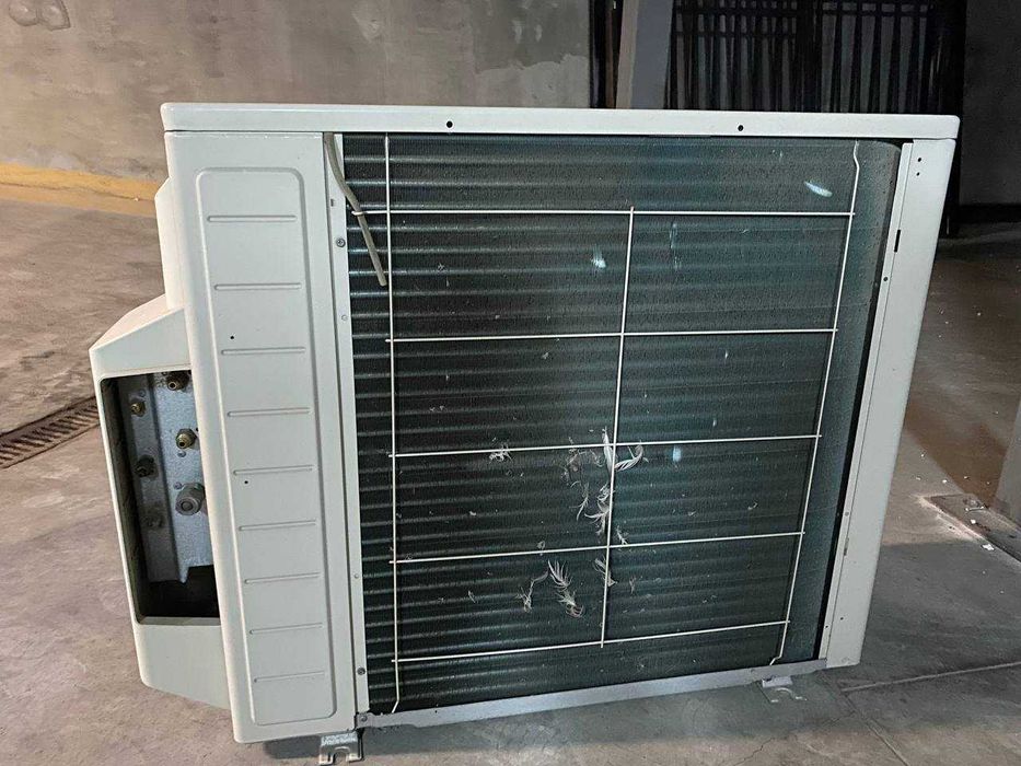 Детайли air conditioner daikin 3MXS52E3V1B