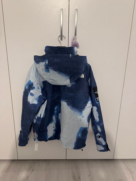 Geaca The North Face x Supreme - Size M