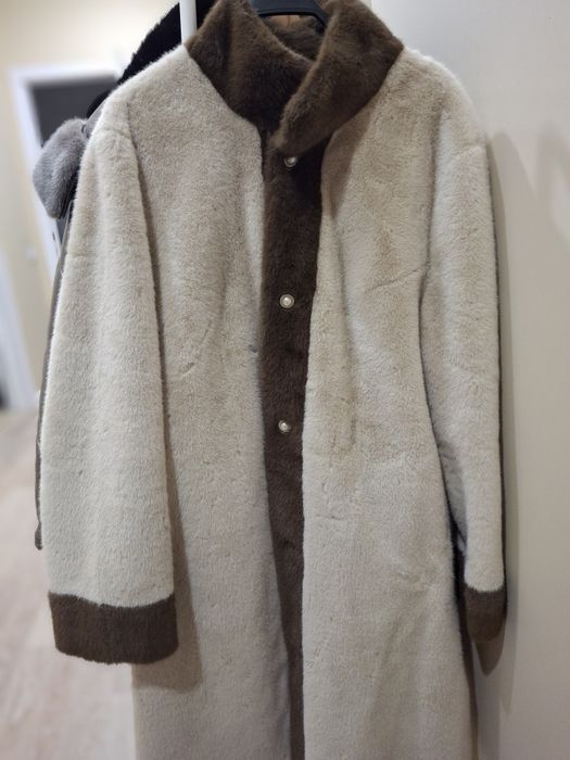 Продам Эко шуба новая.