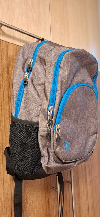 Сива раница със син кант PULSE