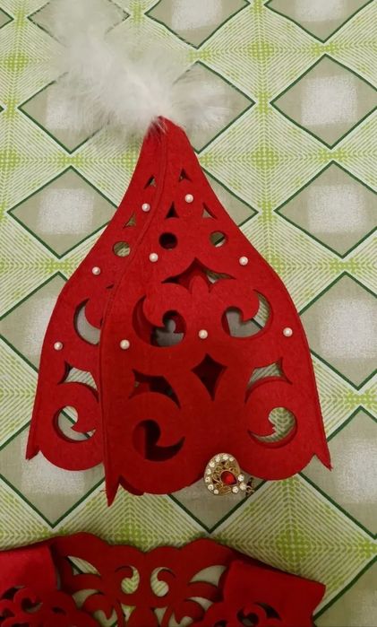 Жилетку для девочки в национальном стиле