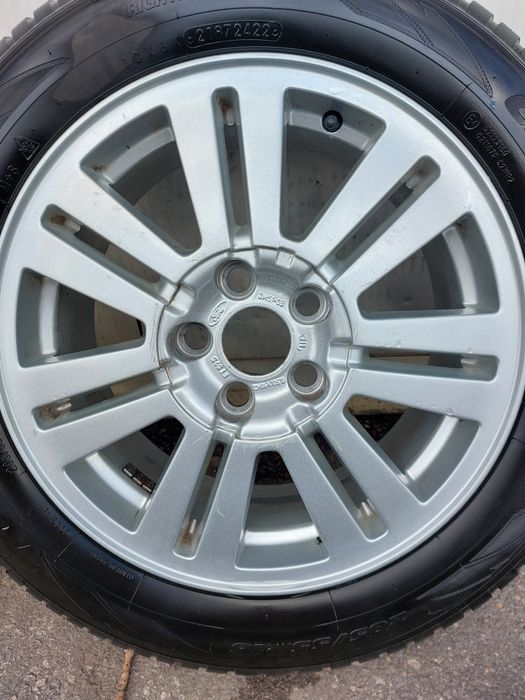 205 55 16 TOYO дот 22 г с алуминиеви джанти за Форд