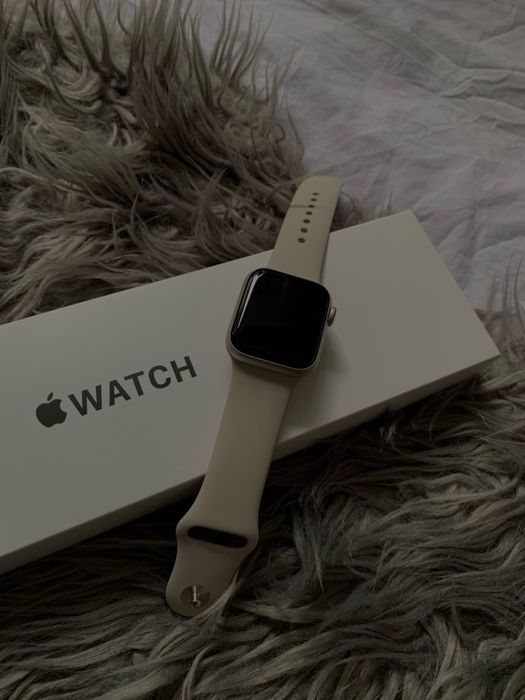 Apple watch 8 series