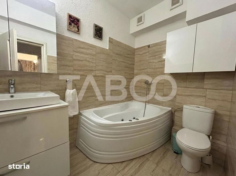 Apartament de vanzare 68mp 3 camere 2 balcoane parcare Doamna Stanca