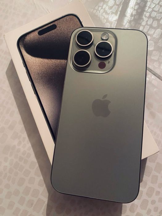 iPhone 15 Pro Titan