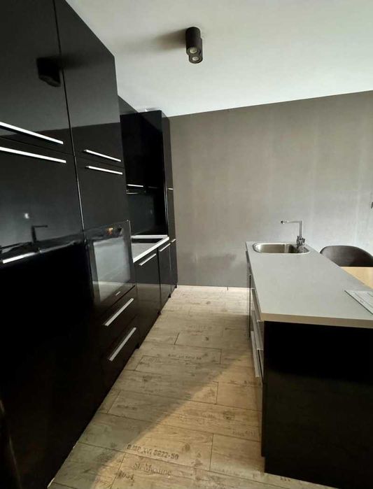 Дава се под наем Двустаен апартамент в София, Гоце Делчев - 75 кв.м за 797.64 € - Снимка #3