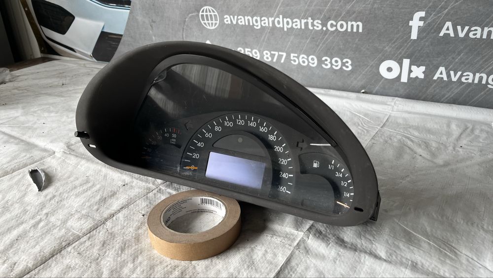 2 броя километраж Mercedes C W203