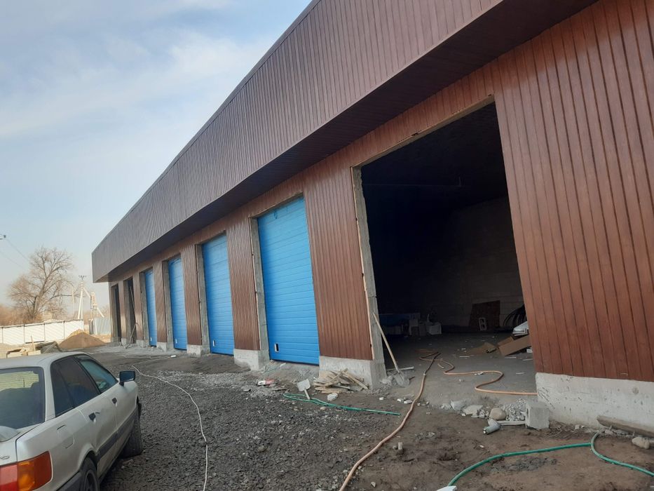 Секционные ворота