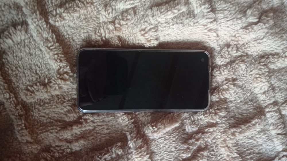 Продам zenfone 9