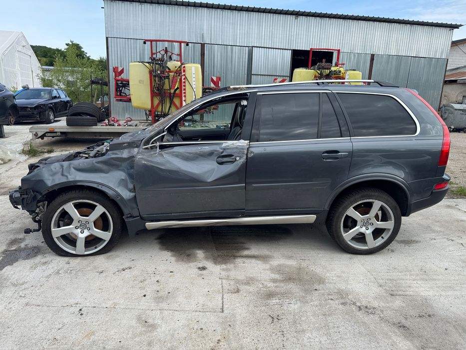Dezmembrez Volvo XC90 / V60 / V40 / XC60 D3 D4 D5 mai multe piese disponibile