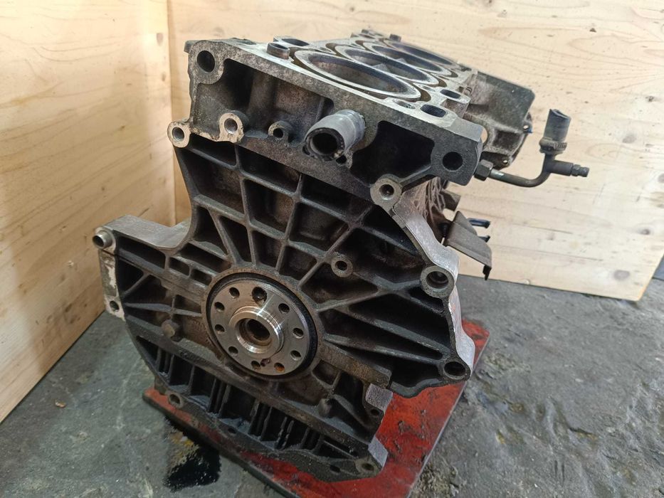 Bloc motor 1.6 benzina (varianta cu variator) VOLVO S40 V40 E3 2000  -