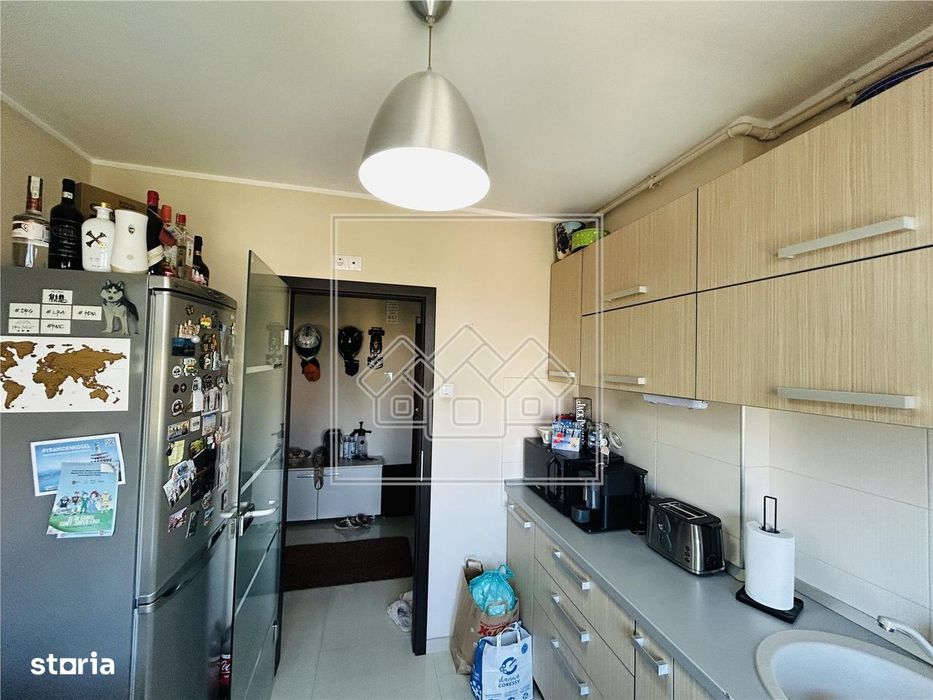 Ap modern, cu 2 camere, balcon - Zona Terezian