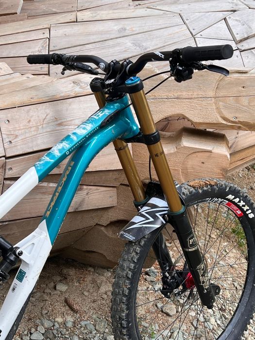 Commencal supreme v4