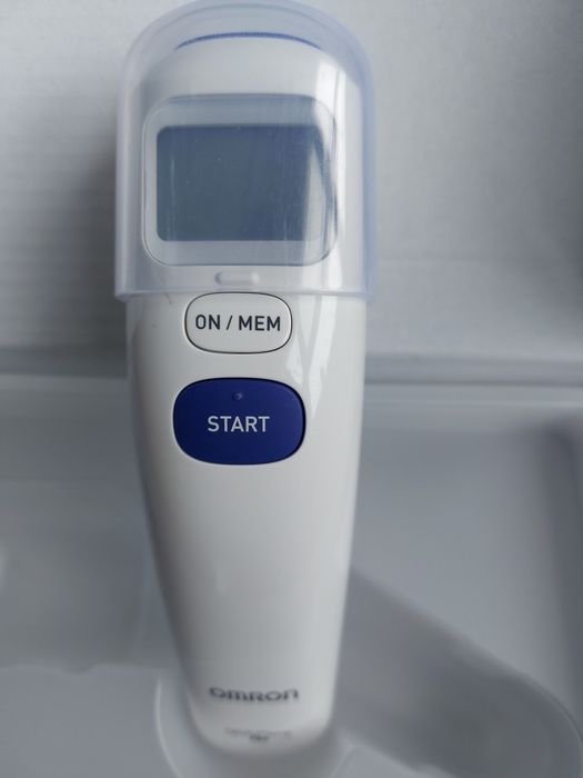 Термометър Омрон