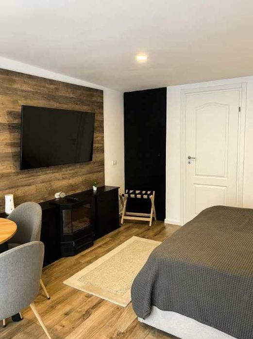 Дава се под наем Двустаен апартамент в Пловдив, Южен - 60 кв.м за 255 € - Снимка #2