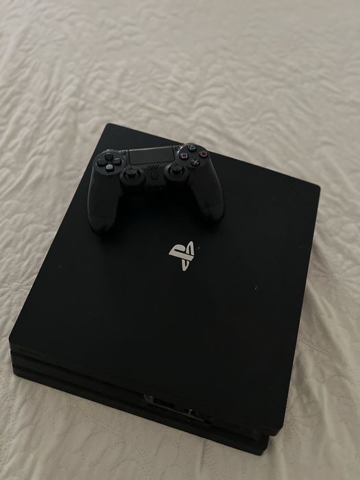 Vand/schimb ps4 Pro