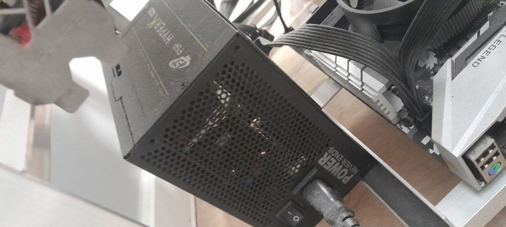 Електроника/Машина за копаене на крипто валута