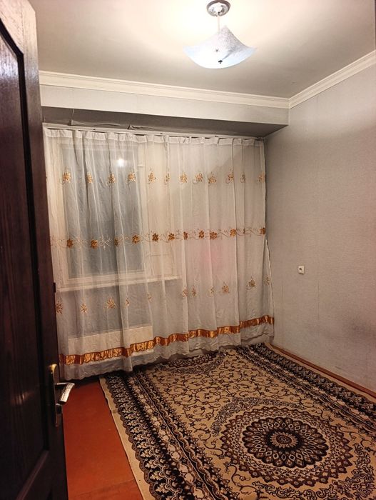 Коратош Чорсу Караташ Qoratosh.2-Этаж.3-4 хона.80м² .