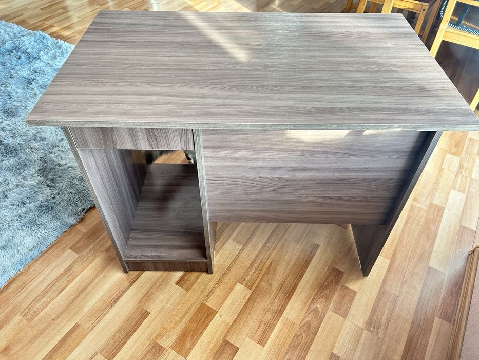 Продам компьютерный стол