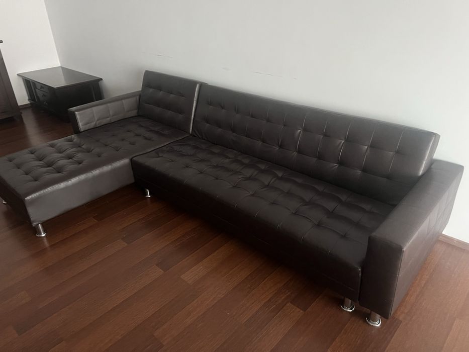 Canapea imitatie piele