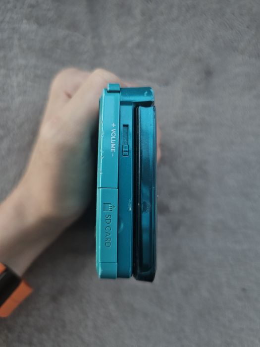 Nintendo 3ds aqua blue