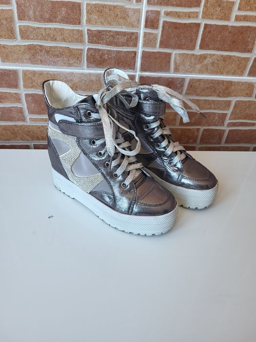 Обувь на девочку