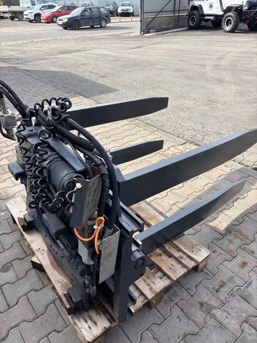 Atașament stivuitor KAUP Bale Clamp cu furci duble + rotator