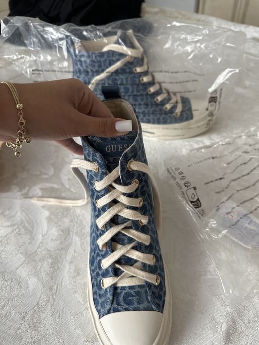 Adidasi guess noi